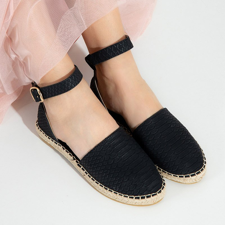 Fekete női szandál állati dombornyomattal Domiel - Lábbeli