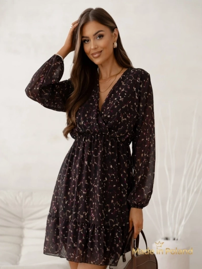 Royalfashion Mintás női mini ruha fodrokkal és átlapolt nyakkivágással