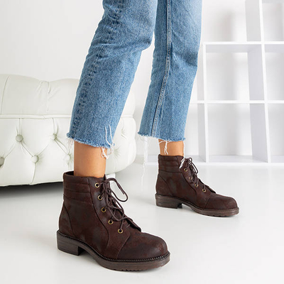 Sötétbarna női táskák dekoratív horzsolásokkal Tusyon - Cipők