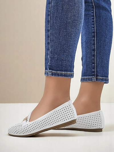 Royalfashion Lyukacsos női loaferek Rafalle