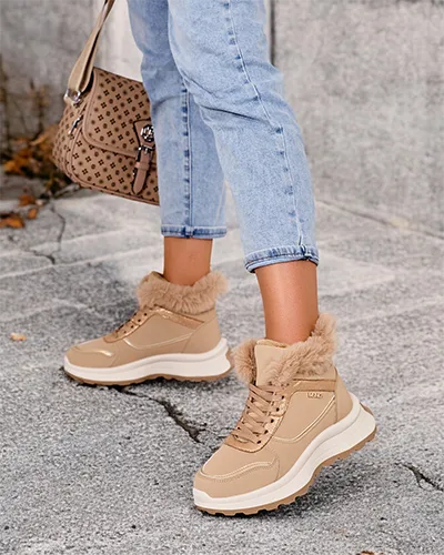 Royalfashion Melegített női tornacipő szőrmével Mofell