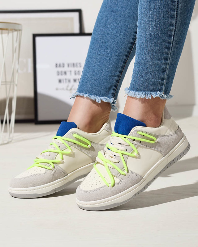 Fehér-szürke női sportcipő neonszínű cipőfűzővel Olierinc - Lábbeli