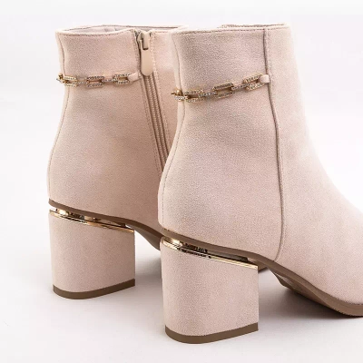 OUTLET Női bézs csizma alacsony oszlopon Morax - Footwear