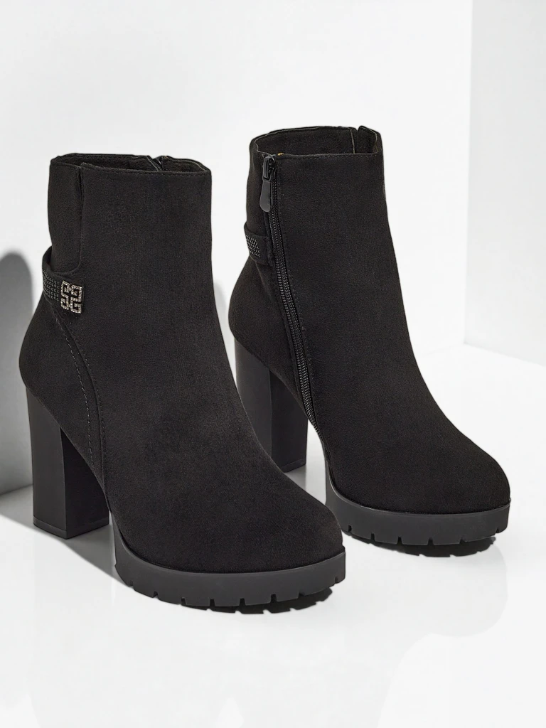 Zavrina női öko velúr bokacsizma vastag sarokkal