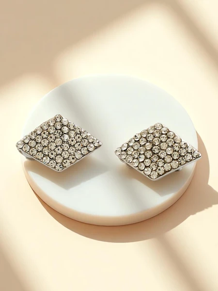 Royalfashion női klipszes fülbevaló cirkónia kővel