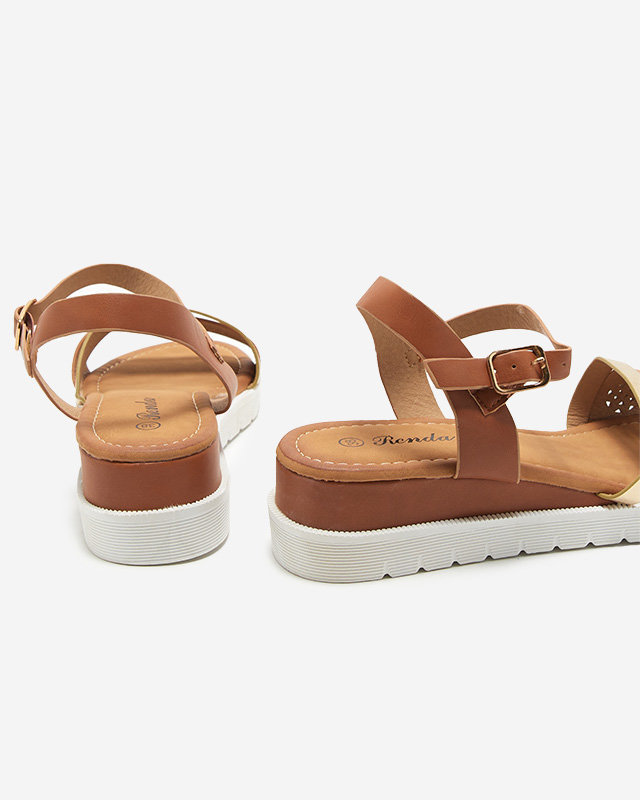 OUTLET Barna női szandál alacsony éken Dotif - Lábbeli