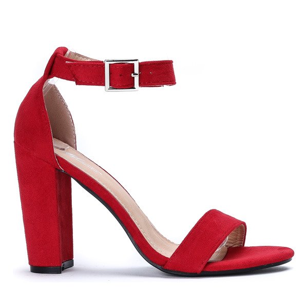 Czerwone sandały na słupku ze sprzączką Marlen - Obuwie
