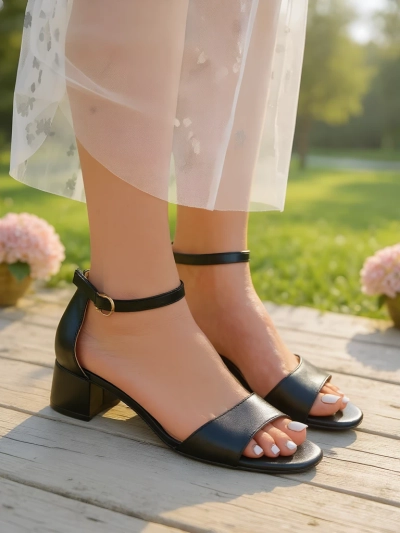 Royalfashion Női alacsony sarkú SoftHeels szandál