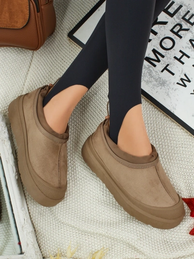 Rövid női a'la hócsizmák Velisee