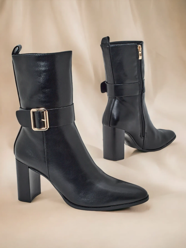 Royalfashion Női bokacsizma egy poszton Amior