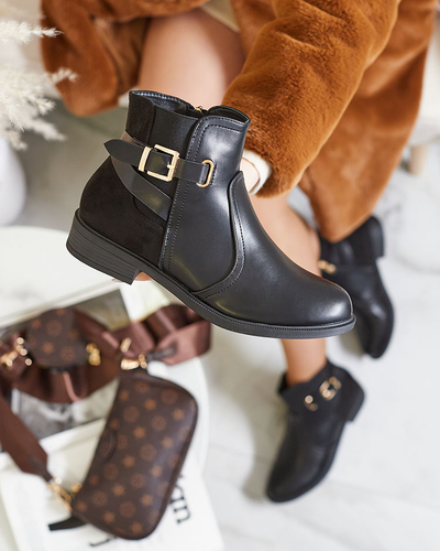 Royalfashion Fekete női csizma a'la sztyblety csattal Ifeloper