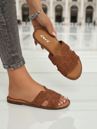 Rpyalfashion Női papucs díszes Braida pánttal