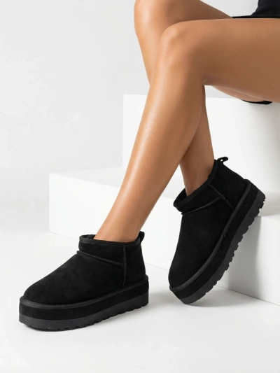 Royalfashion Rövid női hó csizma a'la Biovve