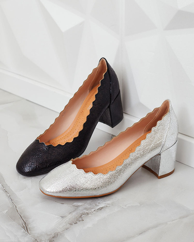 Royalfashion Fekete női Nynony tűsarkú cipő