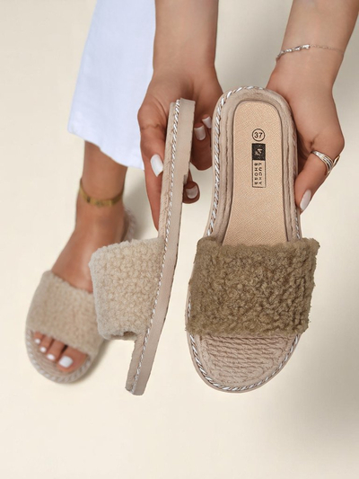 Royalfashion Női papucs szőrmével Cozy Step