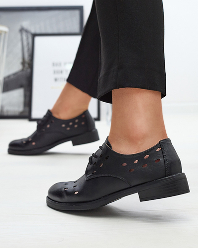 Női áttört öko bőr félcipő fekete színben Selofso- Lábbeli