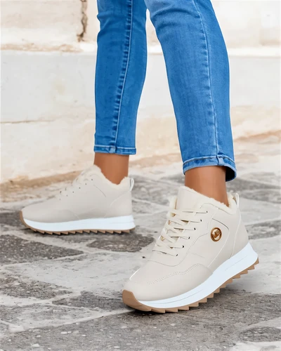 Royalfashion Melegített női tornacipő szőrmével Casot