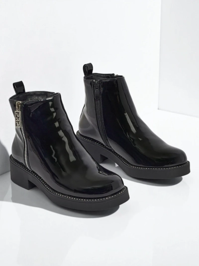 Calvera lakkozott női eco bőr bokacsizma