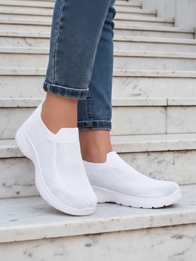 Biale Damskie Sneakersy Wsuwane Aura Bianca - Lekkie i Oddychajace na Lato Wiosne