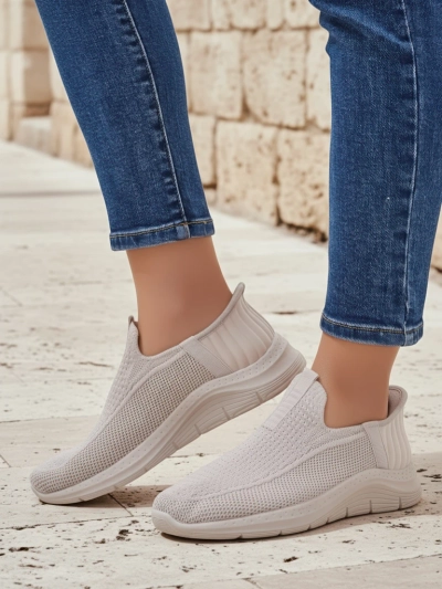 Aurelia Comfort Bézs Színű Slip On Női Szövet Cipő Lapos Sarokkal