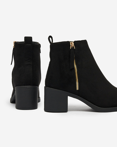 Royalfashion Fekete öko velúr női alacsony tűsarkú csizma Rejerry