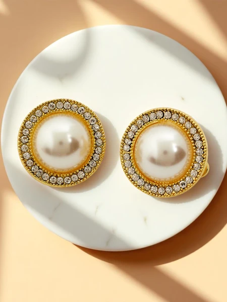 Royalfashion női klipszes fülbevaló gyönggyel Aurelia Perla