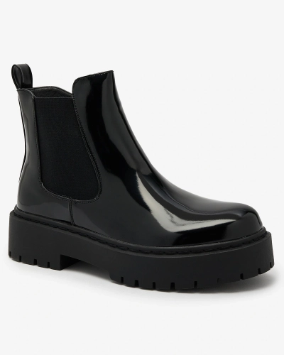 Royalfashion Fekete lakkozott női nem sarkos Glossy Chic csizma