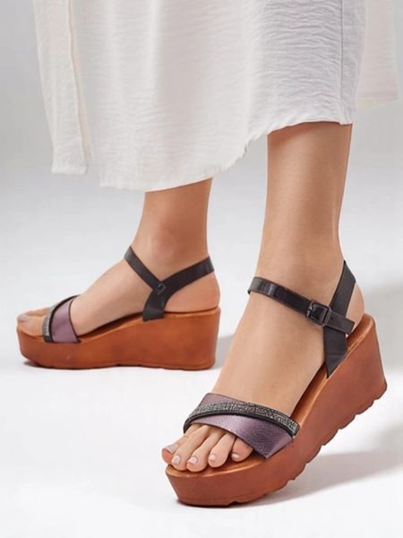 Royalfashion Női wedge szandál, strasszokkal és csillogással Aurora Glow