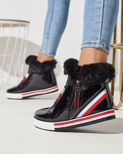 OUTLET Fekete női sportcsizma rejtett sarokkal és szőrmével Gomiu- Footwear