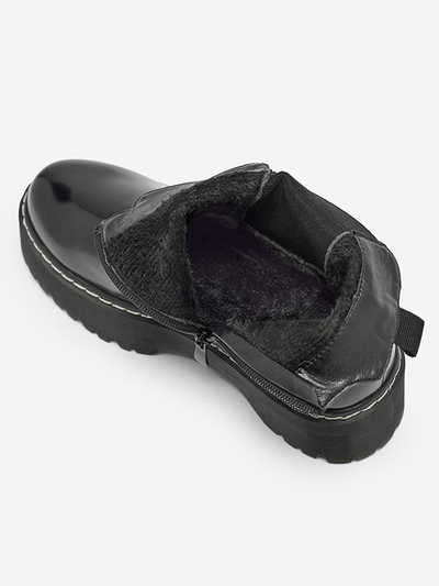 Fekete, vastagabb talpú női bakancs Mallitt- Footwear