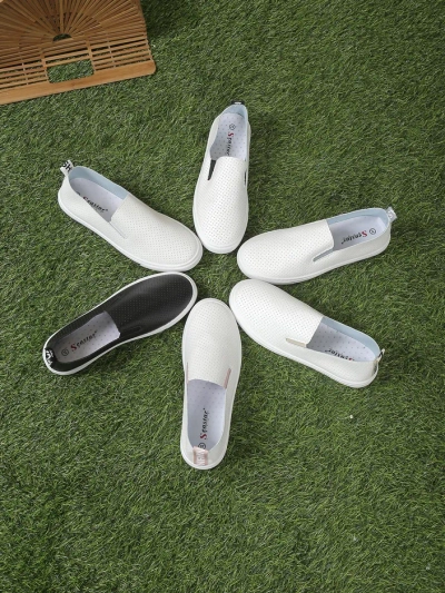 Royalfashion Női perforált slip-on cipők Eppes