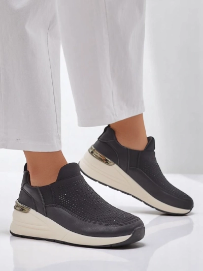 Royalfashion Női sportcipők, slip-on dizájn, strasszokkal Elera