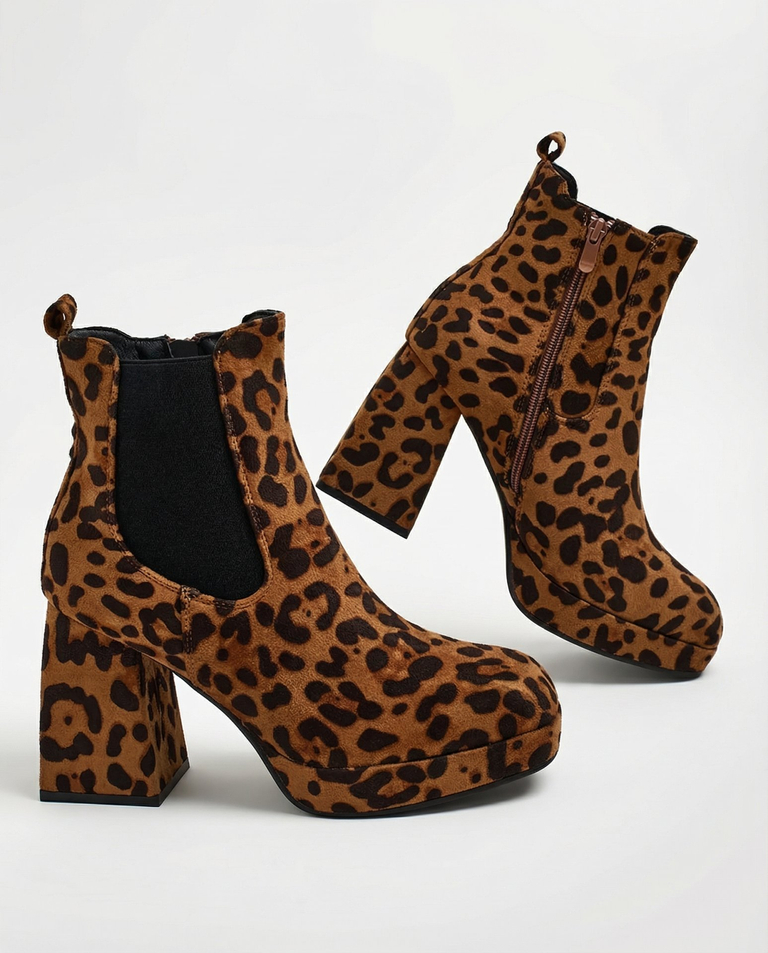 Royalfashion női Tonia tűsarkú csizma