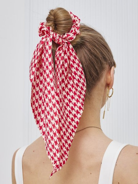 Royalfashion Hajgumi kockás szalaggal Kratella