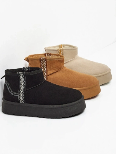 Pravel rövid női hócsizmák