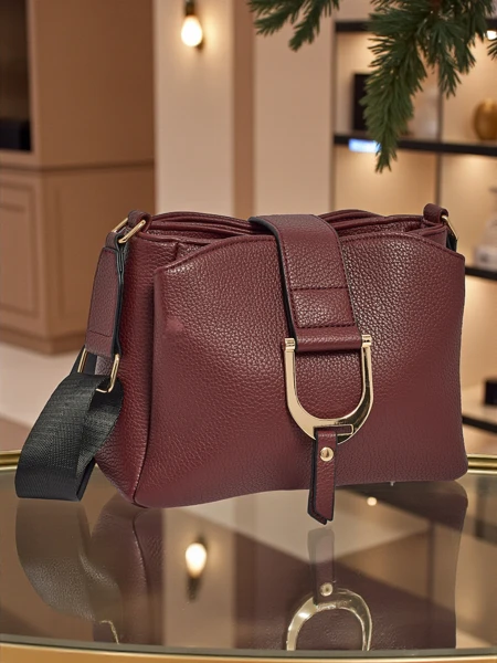 Violes kisméretű női táska öko bőrből