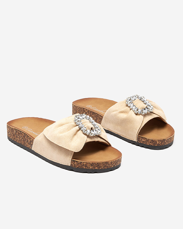 OUTLET Női öko-velúr bézs papucs Nals csattal - Lábbeli