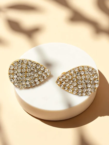 Royalfashion Női, cirkóniával díszített klipszes fülbevaló