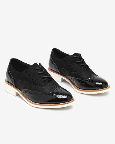 OUTLET Női fekete cipő Farloc- Lábbeli