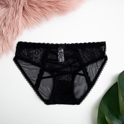 Női fekete csipke rövidnadrág - fehérnemű