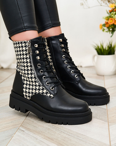 Royalfashion Fekete női csizma Zatafel pepite betéttel