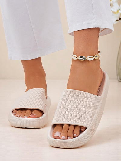 Royalfashion Női gumipapucs Bree