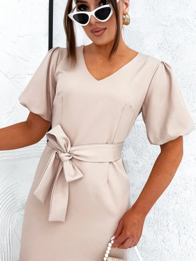 Royalfashion Női mini ruha puffos ujjal és V nyakkivágással