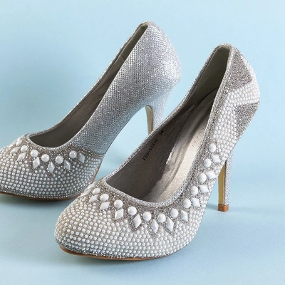 Ezüst fényes szivattyúk a Madia sarkon - cipő