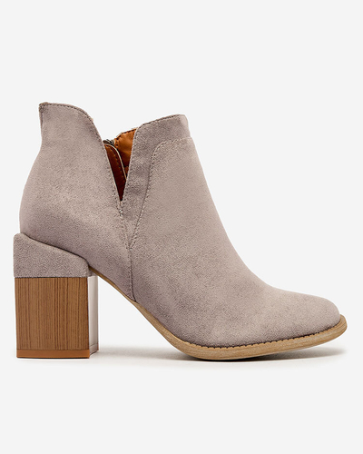 Royalfashion Szürke női Ricteas tűsarkú csizma