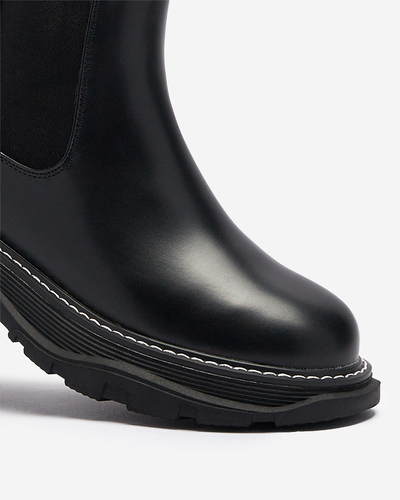 OUTLET Vastagabb talpú női bakancs fekete színben Galitt- Footwear