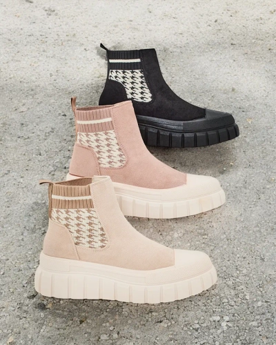 Royalfashion Női bokacsizma Roniv