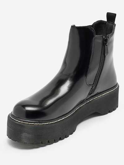 Fekete, vastagabb talpú női bakancs Mallitt- Footwear