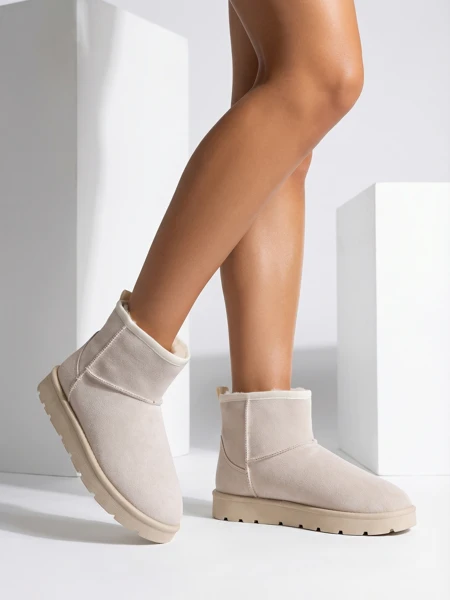 Royalfashion Rövid csizmák, mint a női hótaposók Belli