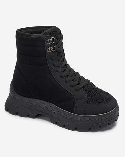 Női szigetelt trapper csizma fekete színben Wosser- Footwear